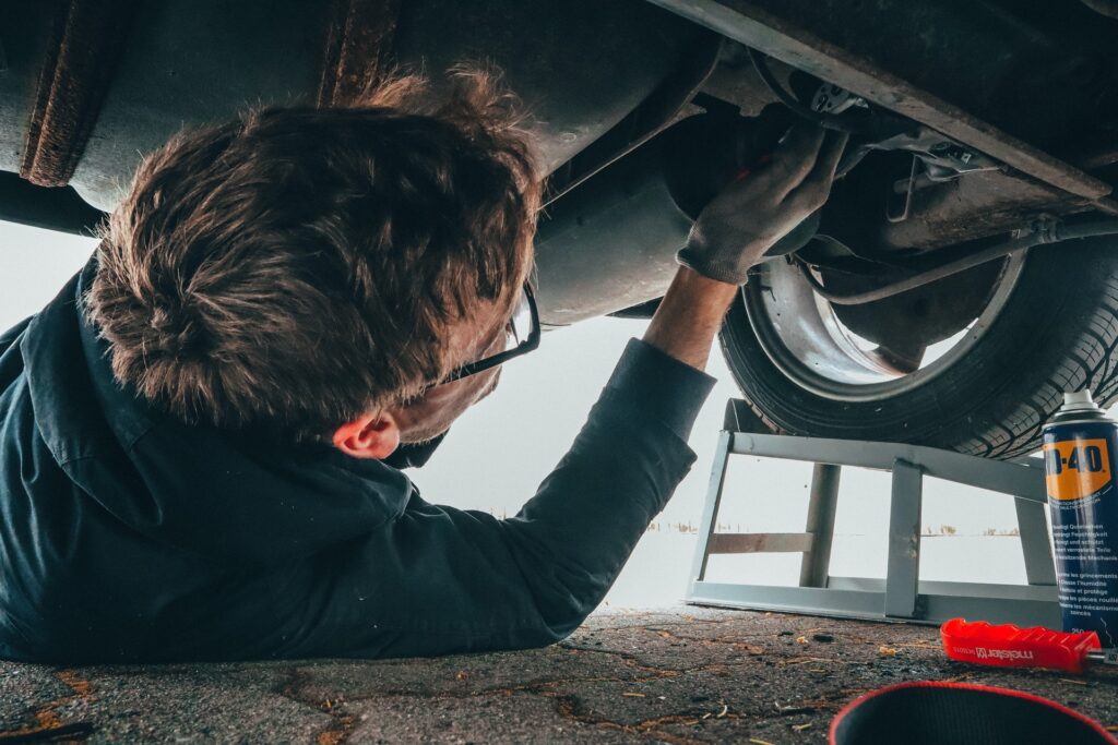 The pros of using a local auto mechanic.